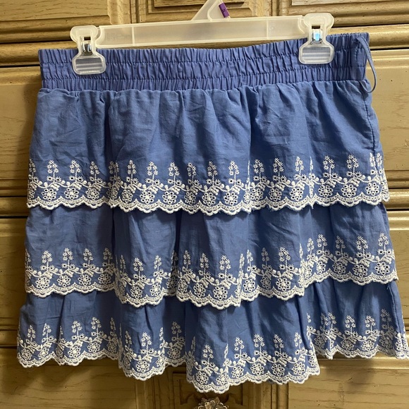 Skirt - Picture 1 of 4